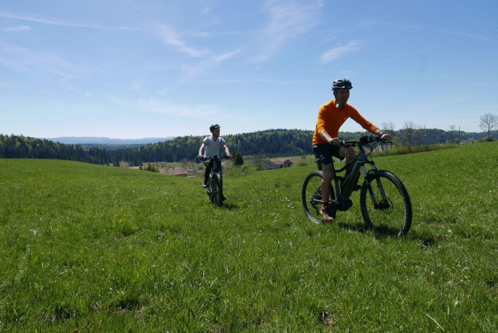 Location de VTT VTTAE au Duchet à NANCHEZ Jura Tourisme