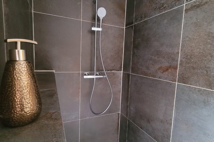 Douche chambre Terre de Chaux