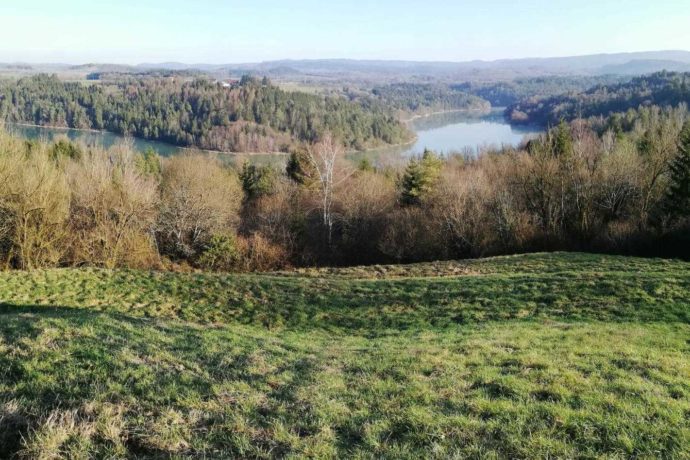 Sous les Côtes du Lac de Vouglans