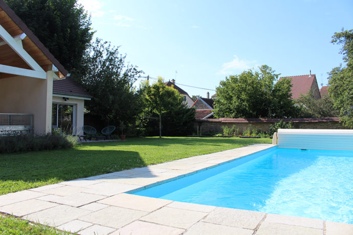 piscine-gite-petit-pommier-jura